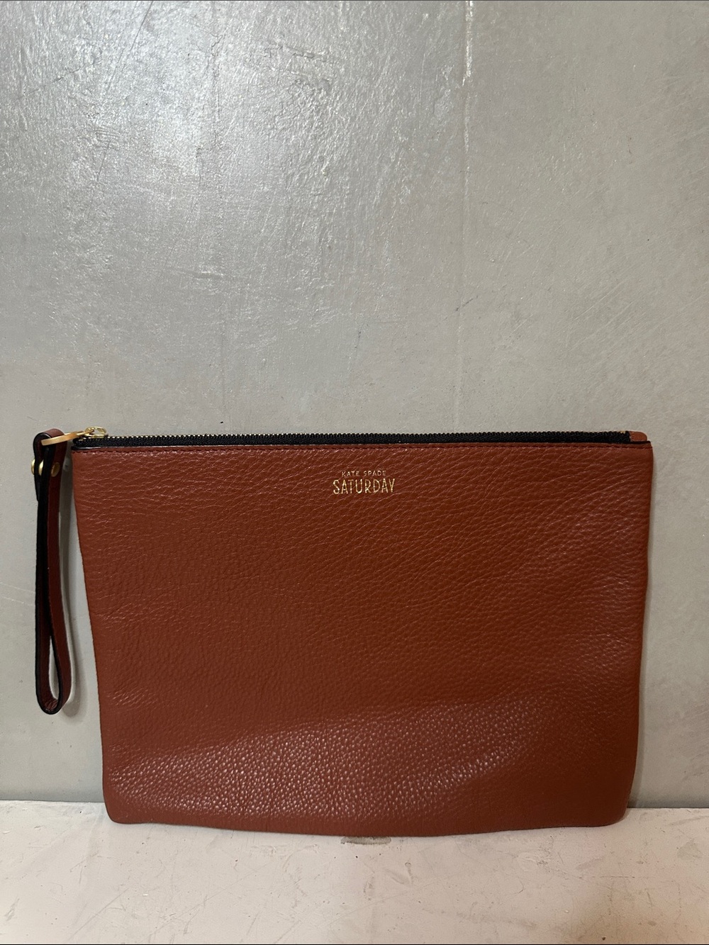 KATE SPADE SATURDAY LEATHER WRISTLET CLUTCH EUC